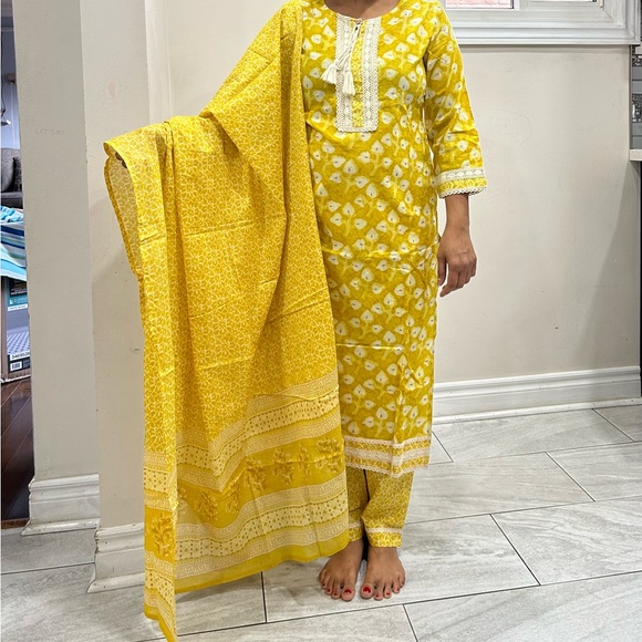 Indian designer clothes - Picture 5 of 16